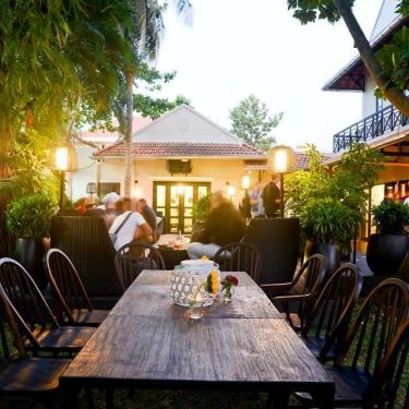 Tổng hợp- Nhà Hàng Mad House Restaurant - Món Pháp & Việt