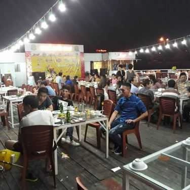 Không gian- Quán Ăn Bè Đất Mỏ - Hải Sản Tươi Sống