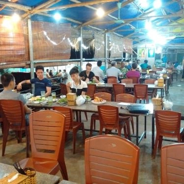 Không gian- Quán Ăn Vinh Bích - Bia Hơi & Các Món Nhậu