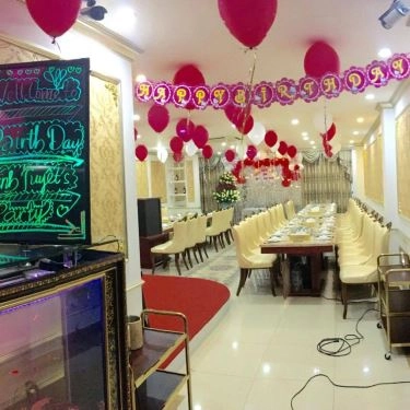 Professional- Quán Ăn Tân Hoàng Gia - Lẩu Hấp