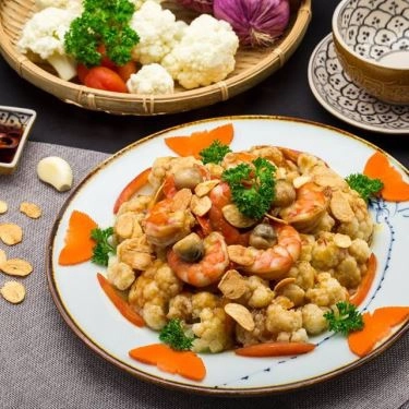 Professional- Quán Ăn Hoàng Yến Vietnamese Cuisine - Phan Xích Long