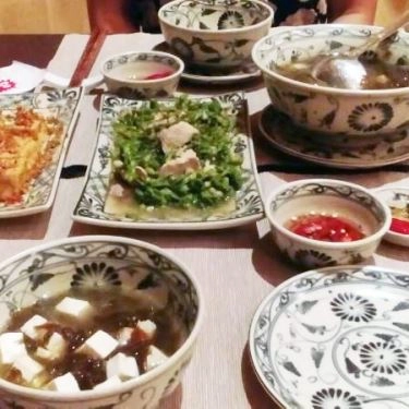 Professional- Nhà Hàng Đèn Lồng Restaurant - Ẩm Thực Việt