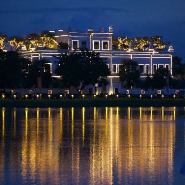 Professional- Nhà Hàng Cham Charm - Buffet Hải Sản