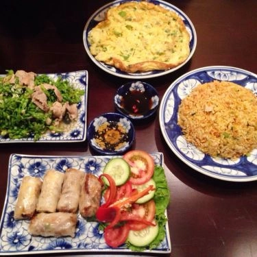 Professional- Nhà Hàng Đèn Lồng Restaurant - Ẩm Thực Việt