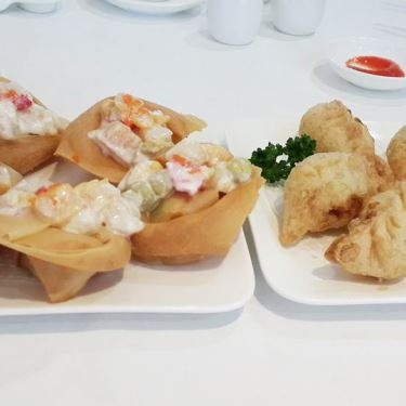 Professional- Nhà Hàng Yeebo Di Bửu - Seafood, Hot Pot & Dimsum - Lê Thánh Tôn