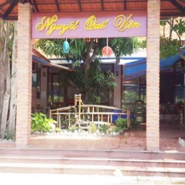 Professional- Nhà Hàng Nguyệt Quế Viên Restaurant