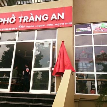 Không gian- Quán Ăn Phở Tràng An