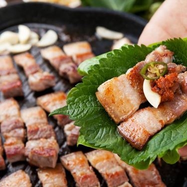 Professional- Nhà Hàng Buzza BBQ - Korean Hot Foods