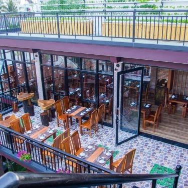 Professional- Nhà Hàng Ẩm Thực Danang Corner