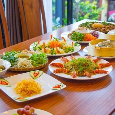 Professional- Nhà Hàng Ẩm Thực Danang Corner