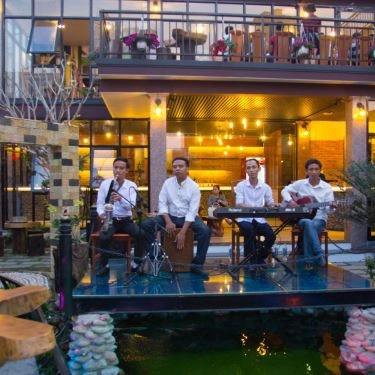 Professional- Nhà Hàng Ẩm Thực Danang Corner