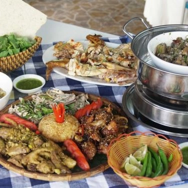 Professional- Nhà Hàng Sáu Niên Restaurant - Hải Sản Tươi Sống