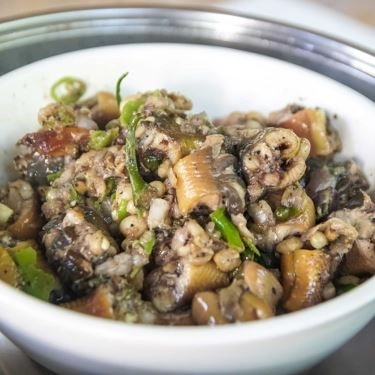 Professional- Nhà Hàng Sáu Niên Restaurant - Hải Sản Tươi Sống