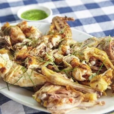 Professional- Nhà Hàng Sáu Niên Restaurant - Hải Sản Tươi Sống