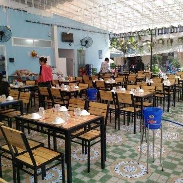 Không gian- Quán Ăn Ẩm Thực Thiên Kim - Phục Vụ Các Món Ăn 3 Miền