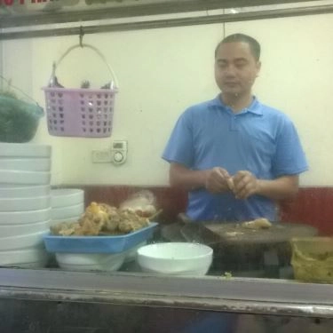 Không gian- Quán Ăn Anh Đào - Phở Gà Ta, Cơm Rang