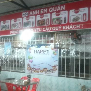Không gian- Quán Ăn Anh Em Quán - Hải Sản Tươi Sống