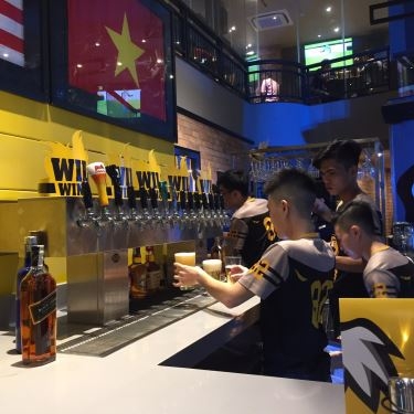 Tổng hợp- Nhà Hàng B-Dubs - Beer Club - Võ Văn Tần