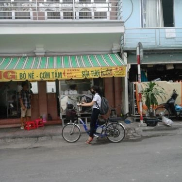 Không gian- Quán Ăn Ba Long - Cơm Tấm & Bò Né
