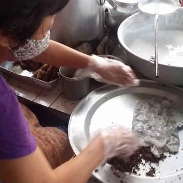 Món ăn- Bà Nhị - Bánh Cuốn Nóng & Bún Thịt Nướng