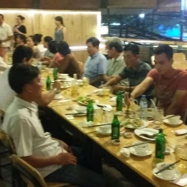 Không gian- Quán Ăn Bằng Lăng - Nguyễn Thị Thập
