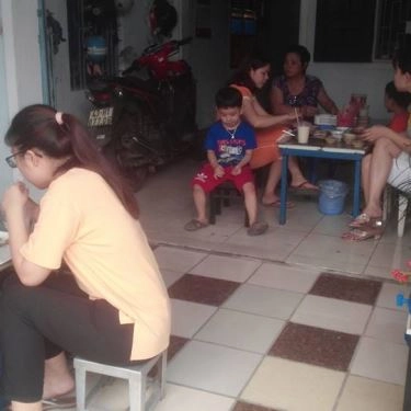 Không gian- Quán Ăn Bánh Bèo Bà Hồng