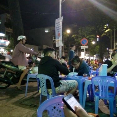 Không gian- Quán Ăn Bánh Canh Chả Cá Nha Trang & Bún Đậu Mắm Tôm