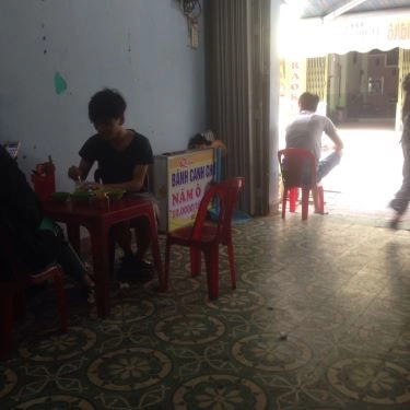 Không gian- Quán Ăn Bánh Canh Chờ Nam Ô