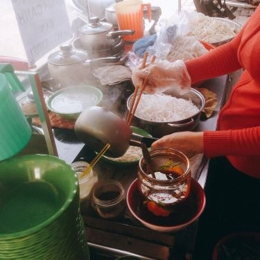 Không gian- Quán Ăn Bánh Canh Chờ Nam Ô