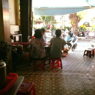 Không gian- Quán Ăn Bánh Canh Cô Lộc