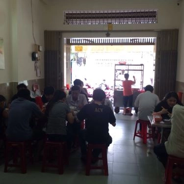 Không gian- Quán Ăn Bánh Canh Cua - Hẻm 495 Tô Hiến Thành