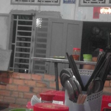 Không gian- Quán Ăn Cô Hoa - Bánh Canh Gà