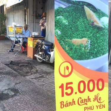Không gian- Quán Ăn Bánh Canh Hẹ Phú Yên - Hoàng Sa
