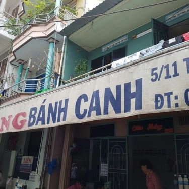Không gian- Quán Ăn Bánh Canh Hồng