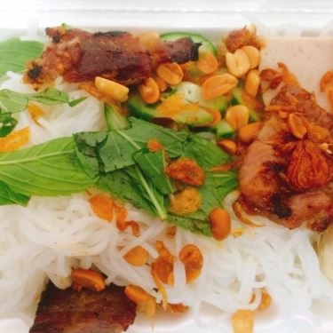 Món ăn- Quán Ăn Bánh Cuốn Nóng & Bún Thịt Nướng