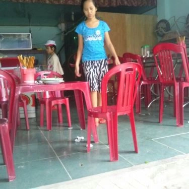 Không gian- Quán Ăn Bánh Cuốn Nóng Nghệ An