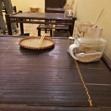 Tổng hợp- Quán Ăn Bánh Khúc Cô Lan - Minh Khai