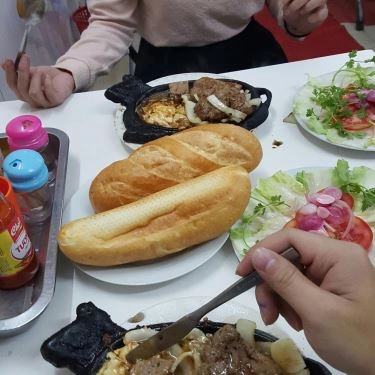 Tổng hợp- Quán Ăn Bánh Mì Beefsteak Lệ Hồng