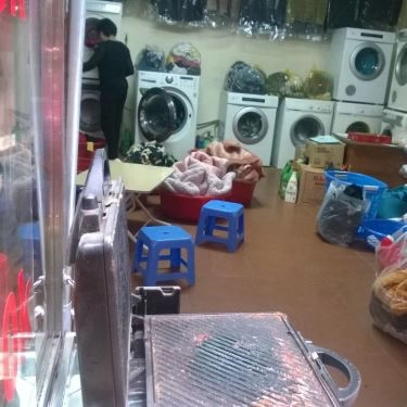 Không gian- Quán Ăn Bánh Mì Doner Kebab - Chùa Láng