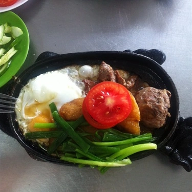 Món ăn- Quán Ăn Bánh Mì Huế Ngọc Hiếu - Hòa Mã