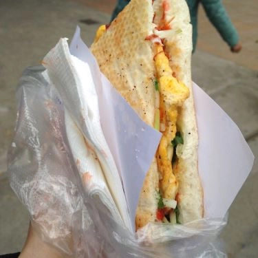Món ăn- Quán Ăn Bánh Mì Minh Tuấn - Nguyễn Chí Thanh