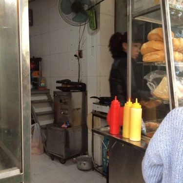 Không gian- Quán Ăn Bánh Mì Minh Tuấn - Nguyễn Chí Thanh