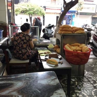 Tổng hợp- Quán Ăn Bánh Mì - Phố Huế