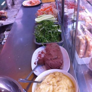 Món ăn- Quán Ăn Bánh Mì Quỳnh Hương - Thống Nhất