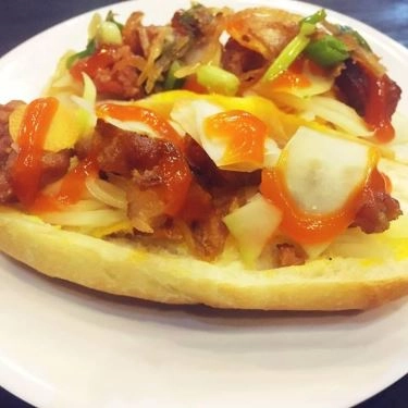 Món ăn- Quán Ăn Bánh Mì Thịt Nướng Bơ Campuchia
