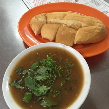Món ăn- Quán Ăn Trung Thành - Bít Tết & Bánh Mì Chảo - Tô Hiệu