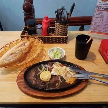 Món ăn- Quán Ăn Using - Bánh Mì Chảo