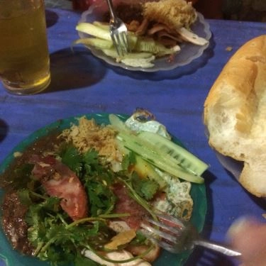 Món ăn- Quán Ăn Bánh Mì Ông Già - Ngõ Tự Do
