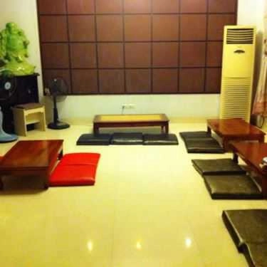 Không gian- Quán Ăn Bánh Tráng Cuốn Thịt Heo - Lý Bôn