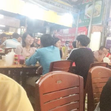 Không gian- Quán Ăn Bánh Xèo Cô Nguyệt Bình Định